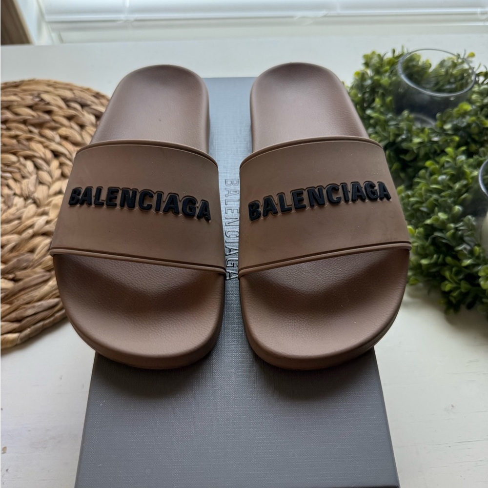 Balenciaga Tan Logo Slide Sandals